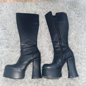 Splash Black Platform Knee High Boots